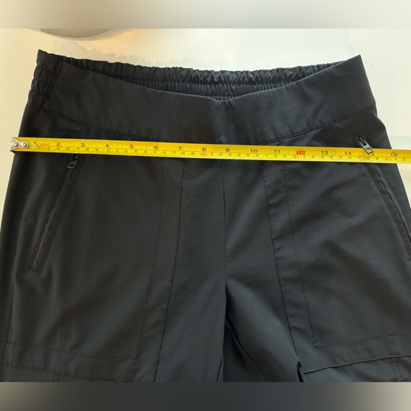 Athleta Chelsea Cargo, size 10 worn a few times . Excellent like new condition. - Picture 9 of 10